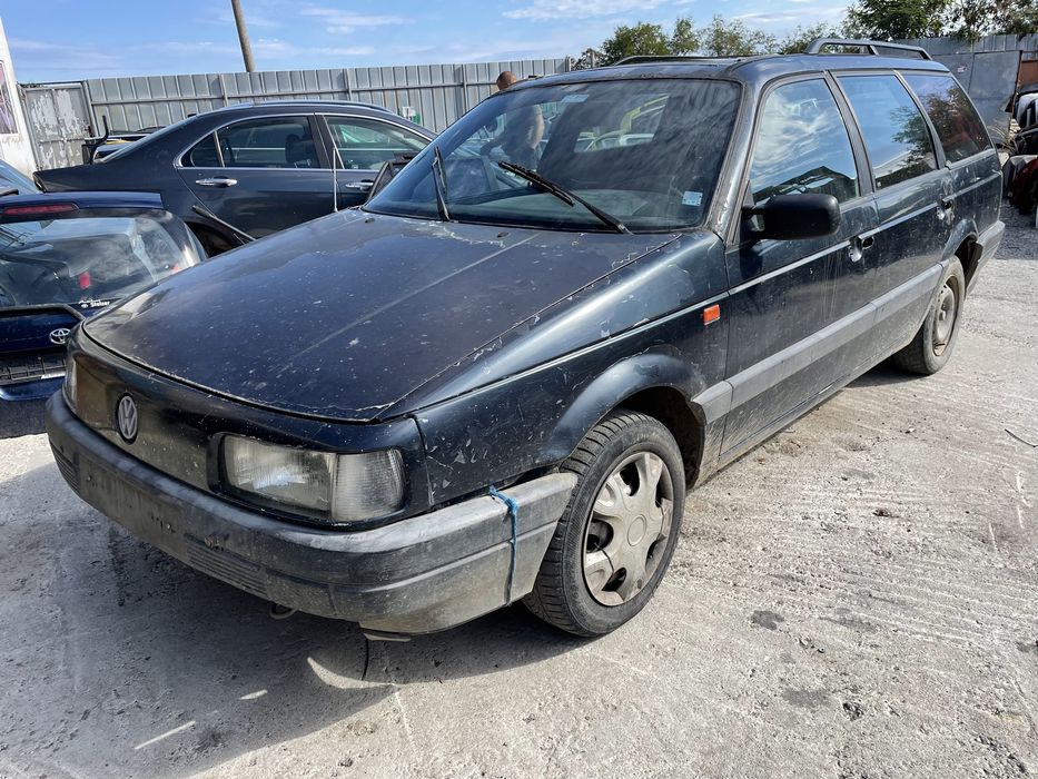 Пасат б3 1.8 90кс 1994г На Части