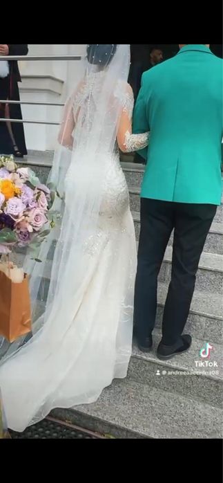 Rochie mireasa tip sirena