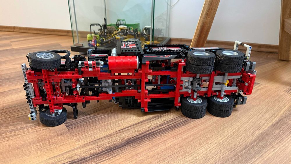 LEGO Technic 8285 Tow Truck Metallic version camion tractare