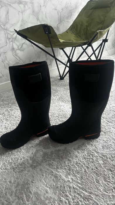 Резиновые сапоги