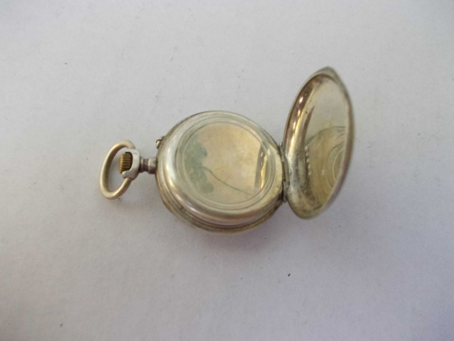Ceas vechi de buzunar defect din argint H