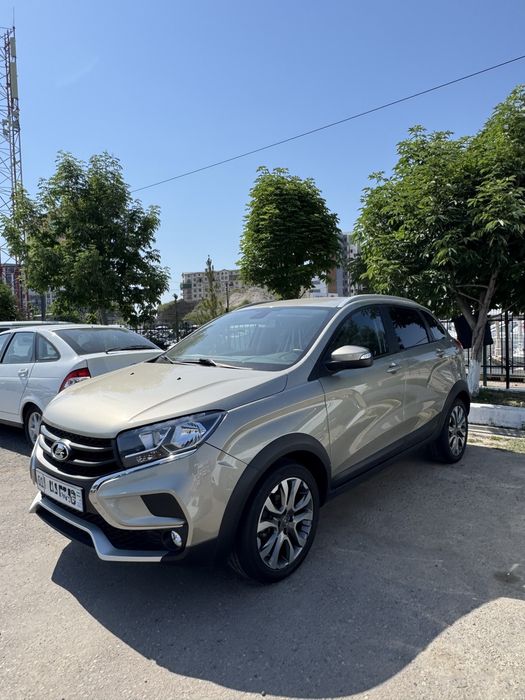 Продается Lada xray cross