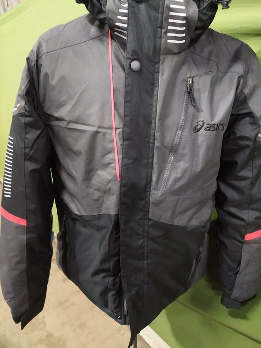 Продаюся горнолыжные куртки фирмы Asics, Columbia, The North Face.