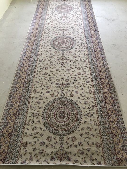 Продаю красивый ковер