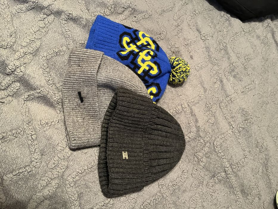 Продам комплект вещей