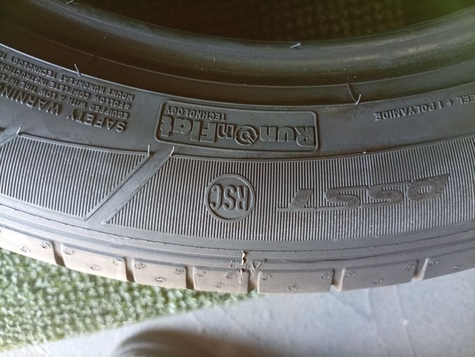245 50 18 Dunlop