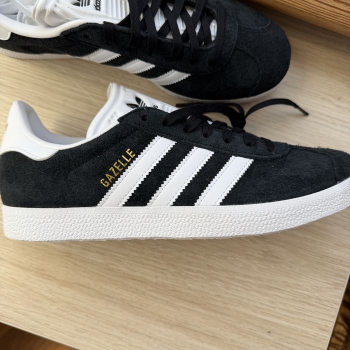 adidas classic gazelle