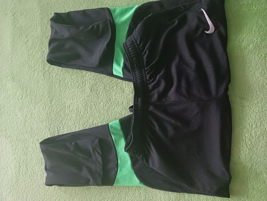 Детски анцунг Nike