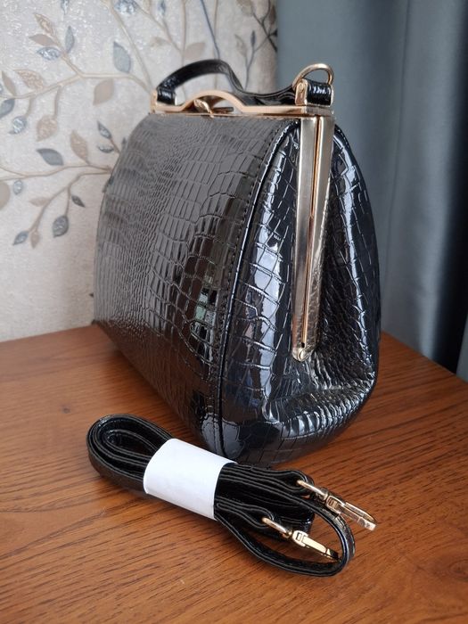 Сумка вечерняя новая