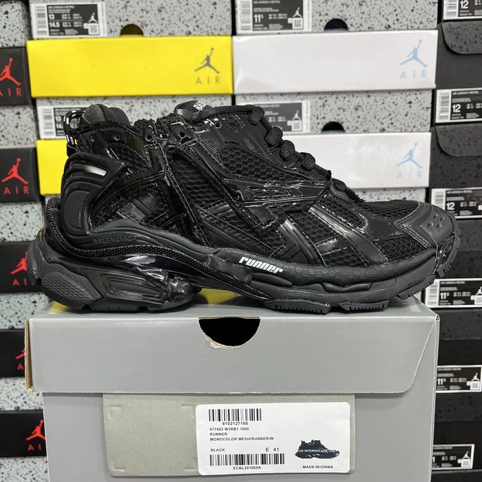 Balenciaga runner