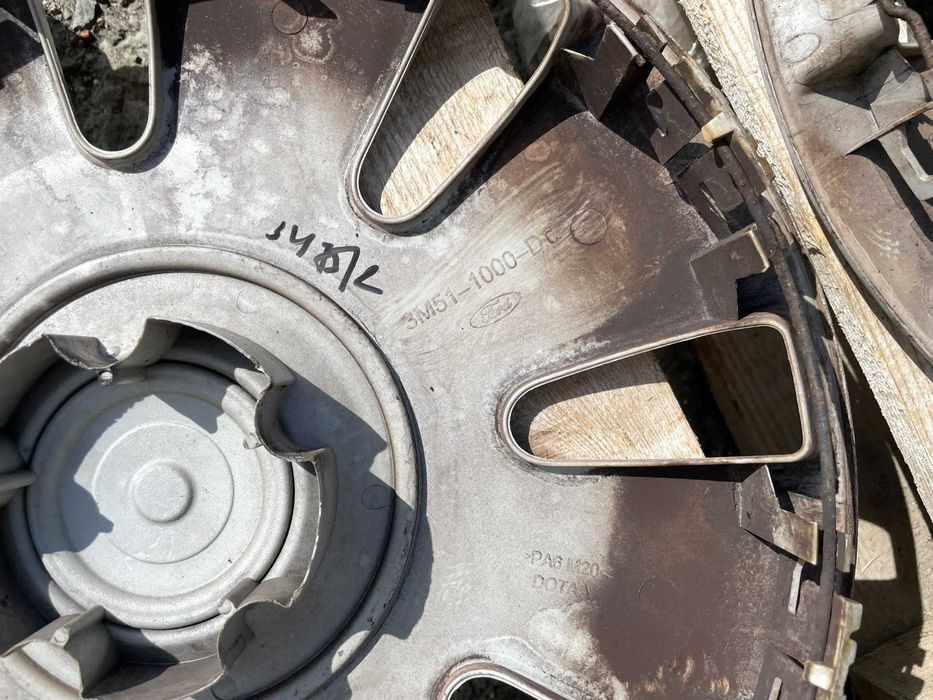 16 цола Тасове FORD EcoSport Focus Fiesta Mondeo 3m51-1000-dc Оригинал