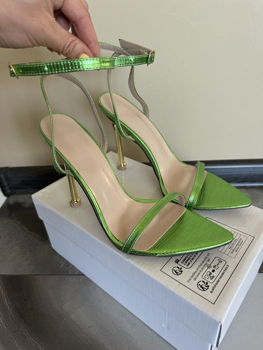 Сандали зелени 37 номер