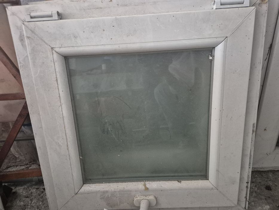 Vand tamplarie pvc 60x60 x 2 bucati. 55x105 x 1 bucata