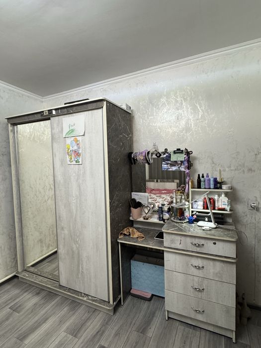 Спальный гарнитур тройка