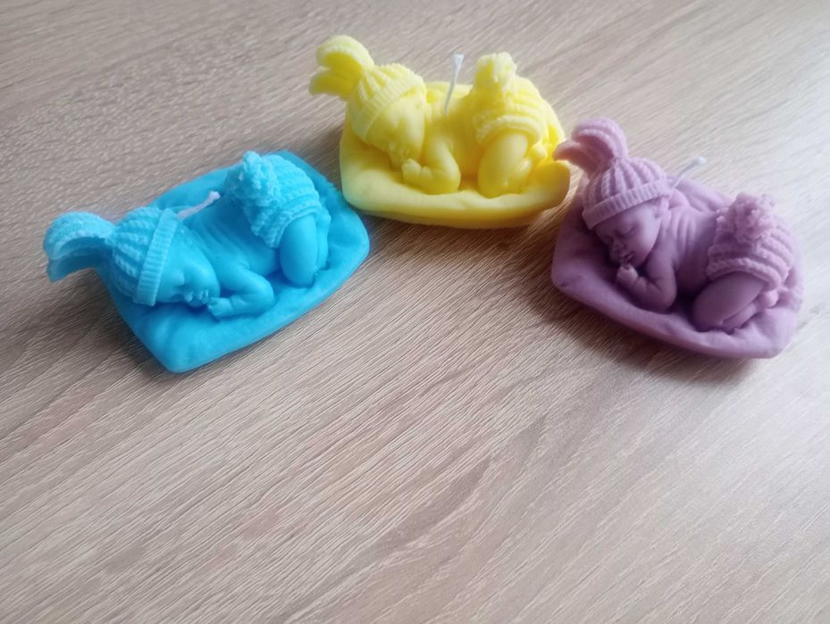 Ръчно изработени соеви свещи и подаръчета