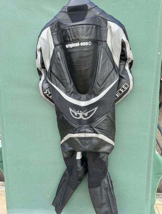 Екип Berik 1 част S/М размер