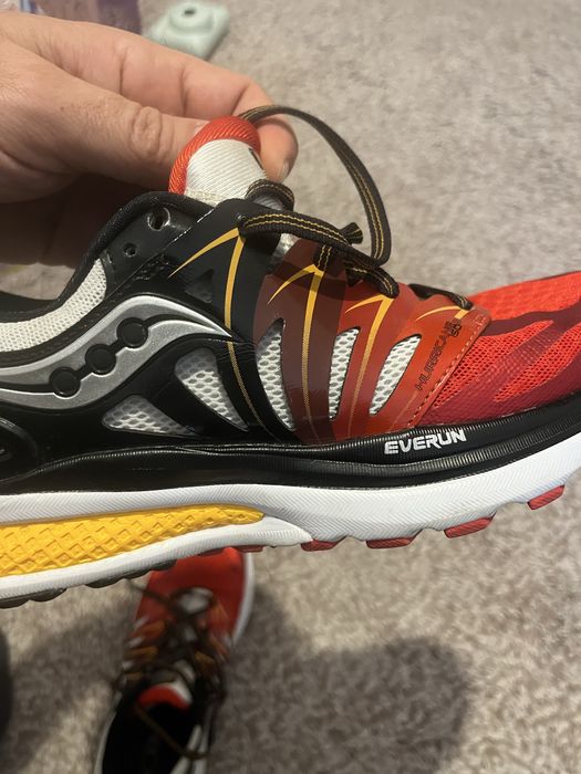 Saucony Hurricane ISO 2-оригинални маратонки
