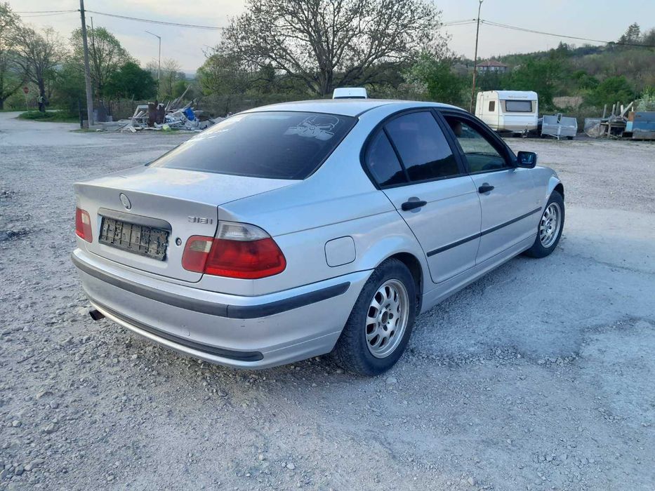 BMW 318 i, 99 г на части