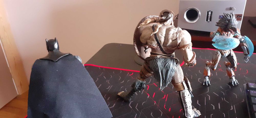 Продавам фигурки на Mcfarlane