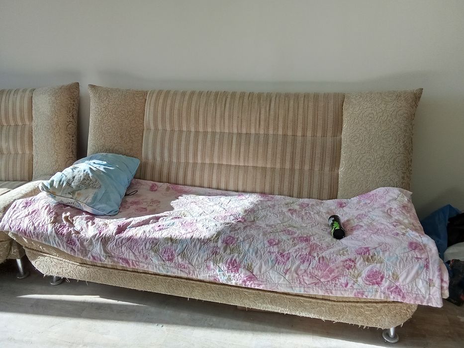 Диван и кресло продается