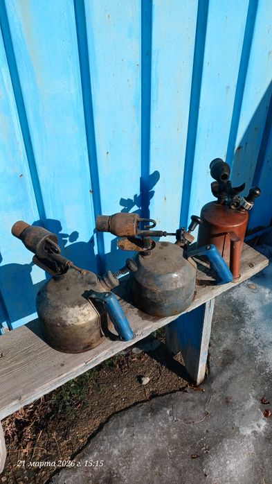 Паяльная лампа..