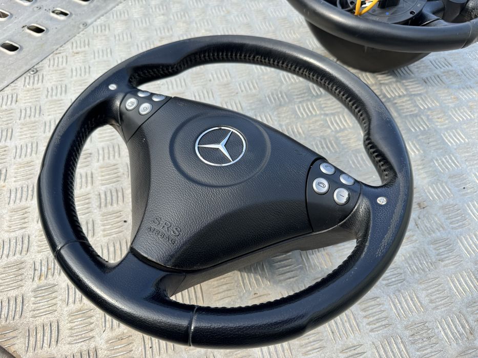 Оригинален AMG волан с пера Mercedes C класа W203