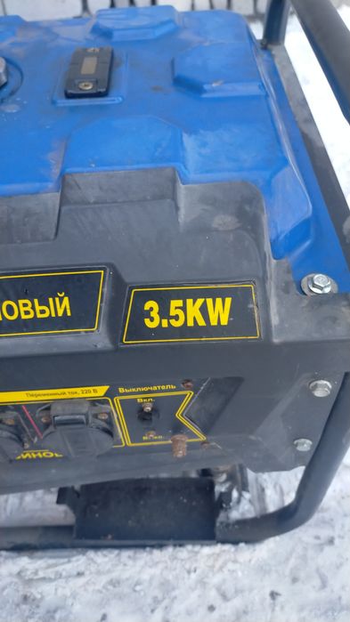 Продам бензиновый генератор