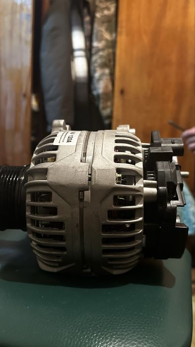 Продам Генератор от Ауди А6 С4