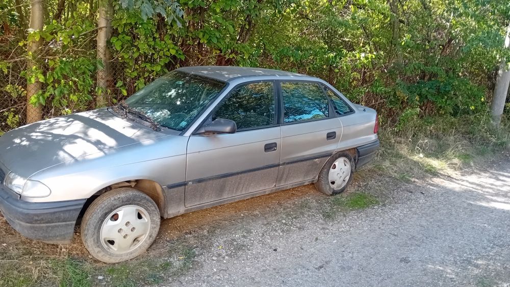 Астра 1.4 i ф 94гд.на части