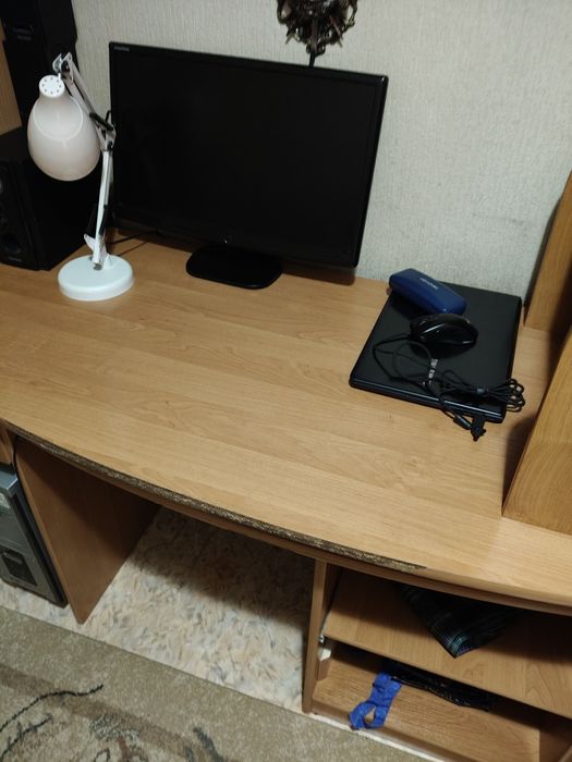 Отдам мебель даром