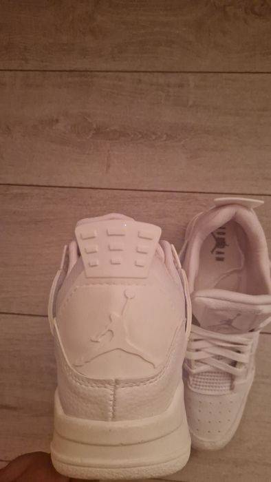 Jordan 4 retro full white