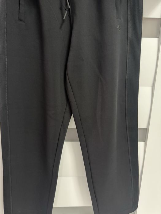 Trening adidas marimea M si L