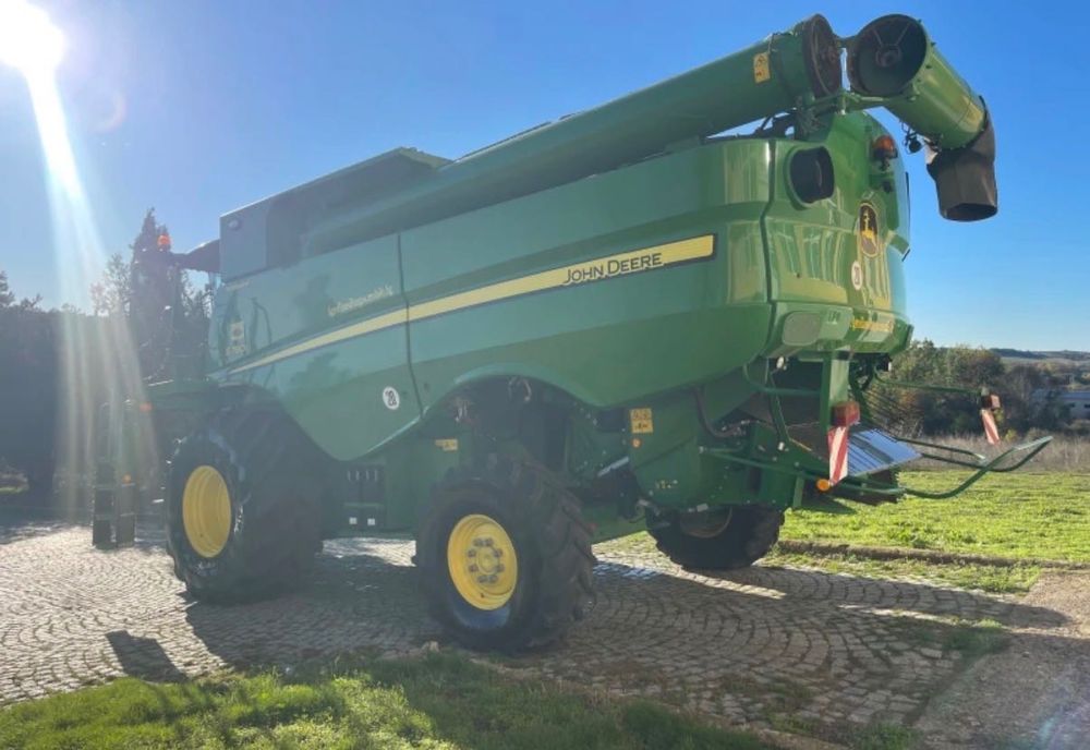 Комбайн John Deer