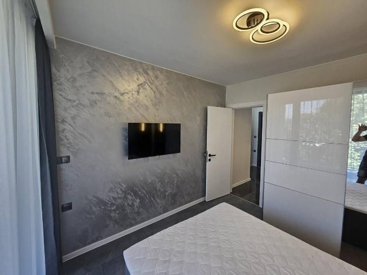 Дава се под наем Двустаен апартамент в Пловдив, Център - 76 кв.м за 1400 € - Снимка #4