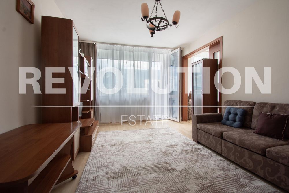 Дава се под наем Тристаен апартамент в София, Бъкстон - 80 кв.м за 700 € - Снимка #2