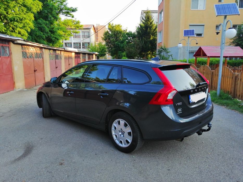 Vând Volvo V60 - 1,6 D, eDrive