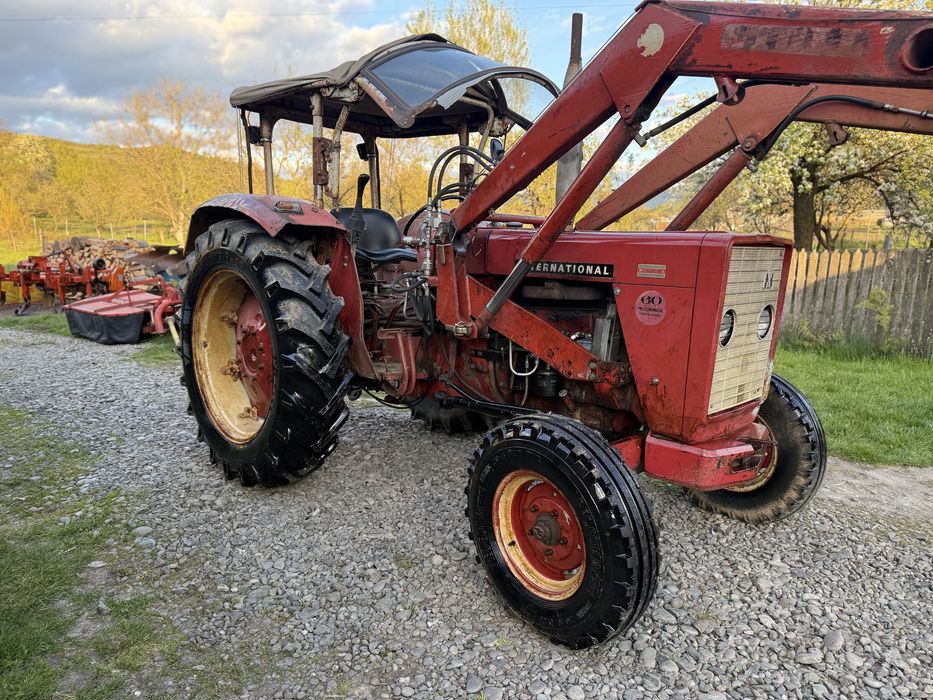 Tractot International 624