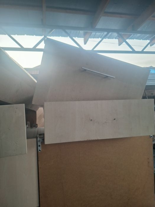 Продам кухоную мебель гарнитур