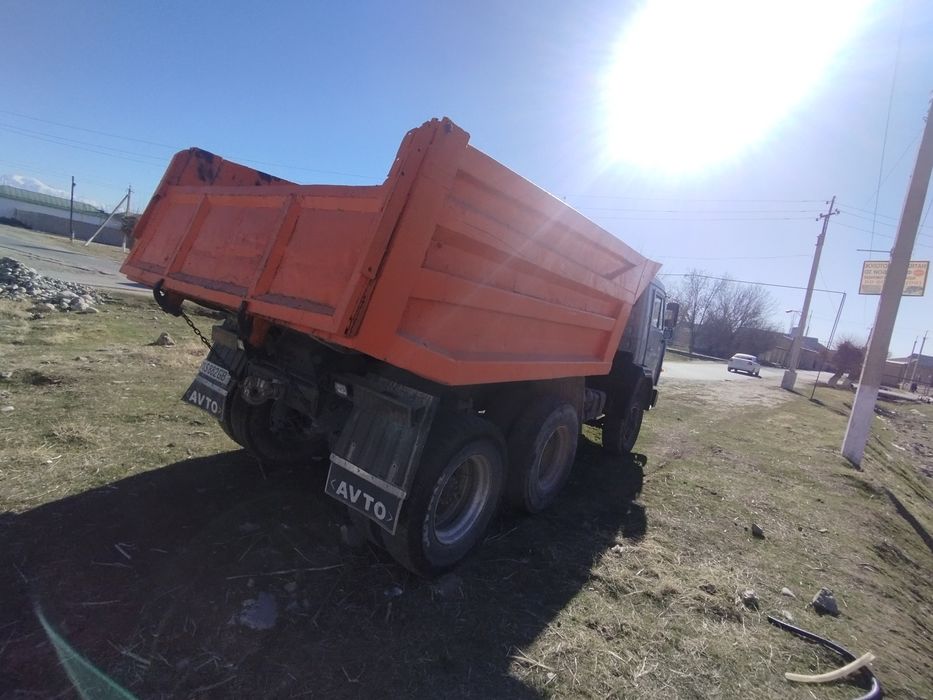 Камаз йуриб турган