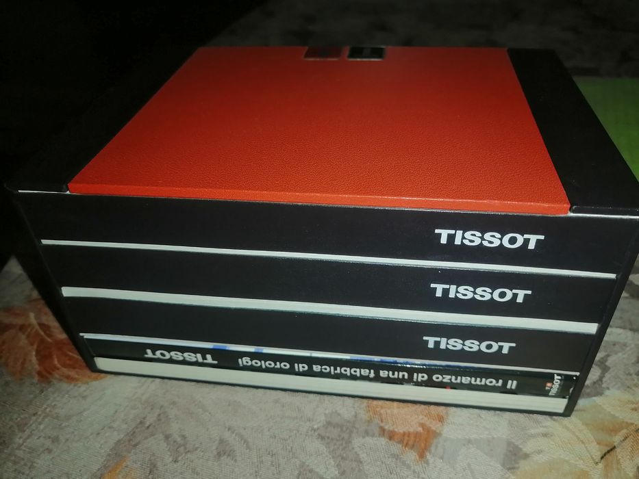 Тисот Куадрато чисто нов