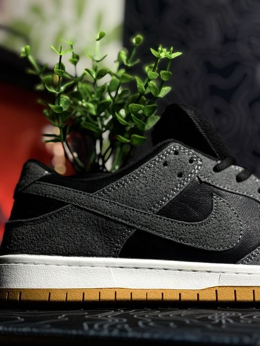 Кроссовки Nike SB Dunk Low в сером