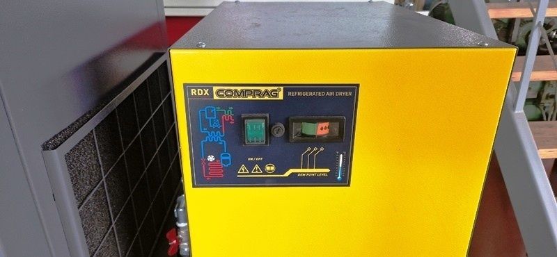 Бутален компресор 1000 лт + 2 мт по 5,5кв + Ел табло