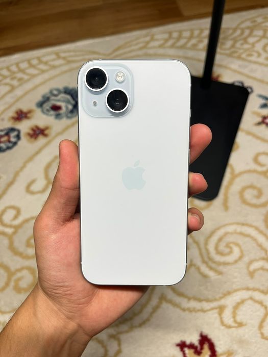iPhone 15 / 128GB