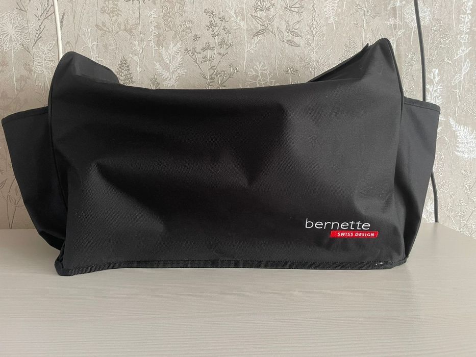 Продам Программируемую швейную машинку Bernette B70 DECO