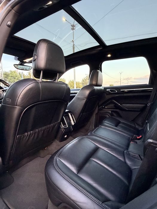 Porsche Cayenne Impecabil