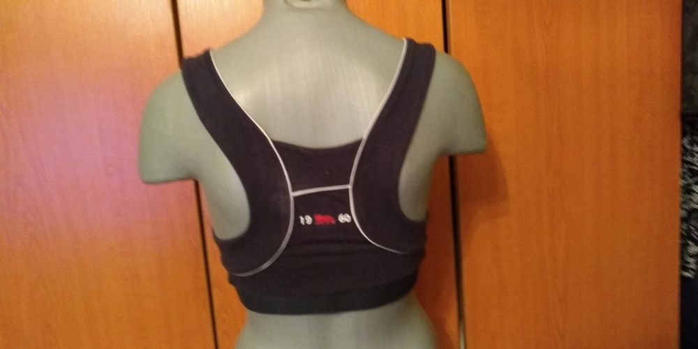 Costum fitness LaGear - Lonsdale: Bermude & Bustiere, M