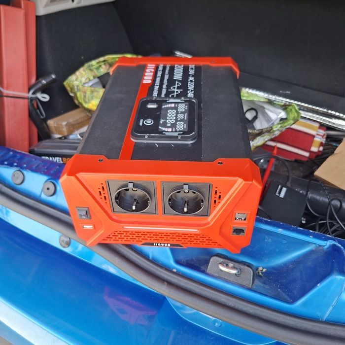Invertor curent 24v la 230v 2000w