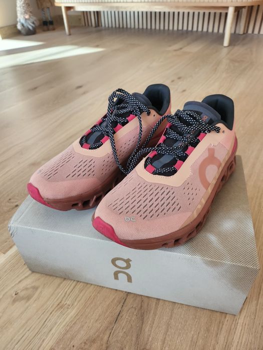 Дамски маратонки On running