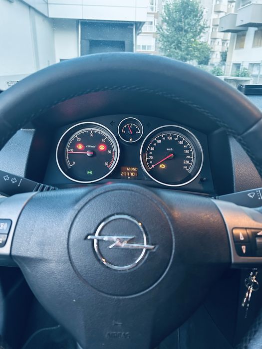 OPEL Astra 2006 — imagine 4