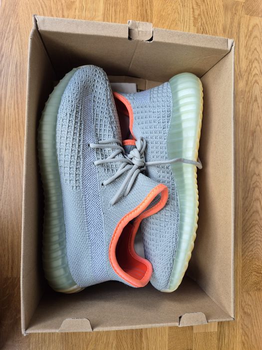 Adidas Yeezy Boost V2